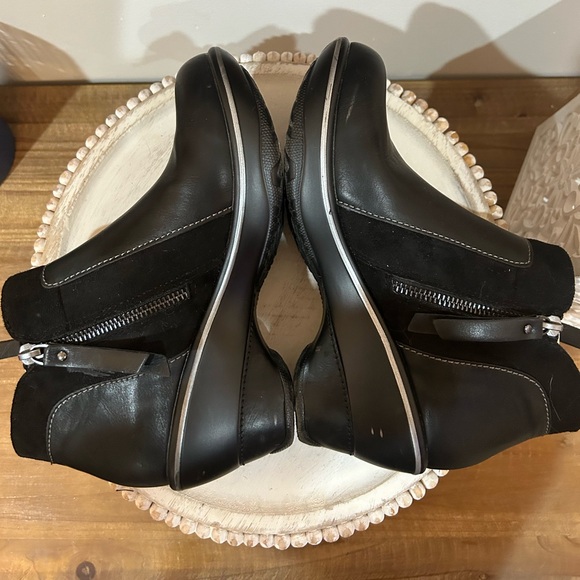 JBU by JAMBU Women’s Pilot Encore Ankle Booties Size 7.5 M - Picture 4 of 8
